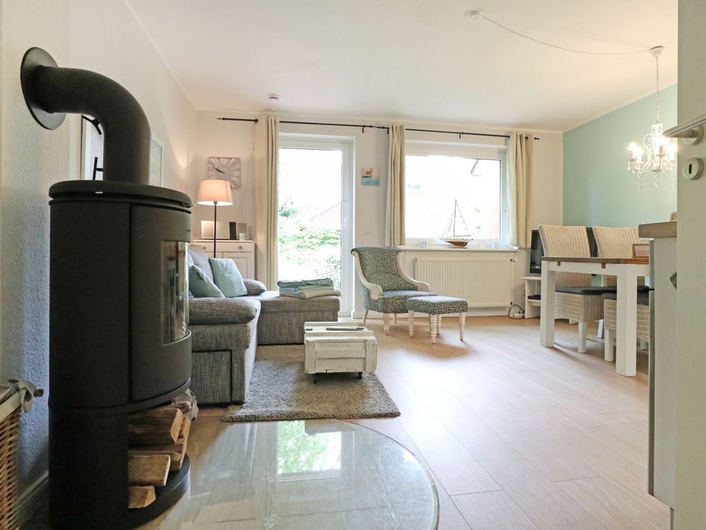 Urlauberdorf 47b - Blick vom Flur auf den offenen Wohn-/ Essbereich