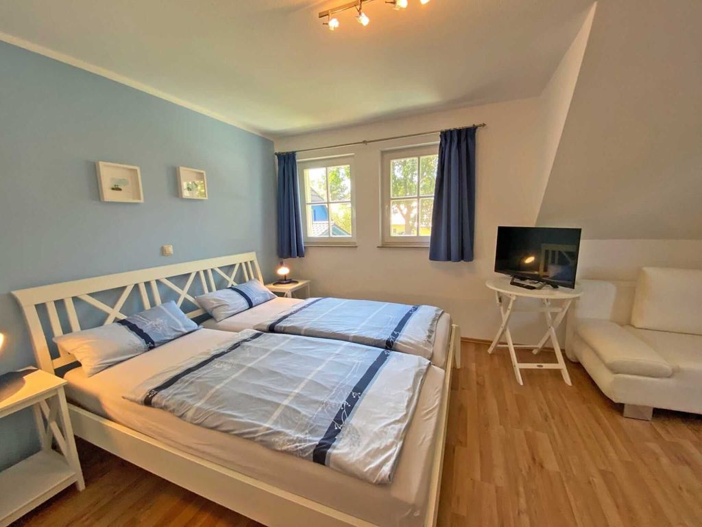 grosszuegiges Schlafzimmer