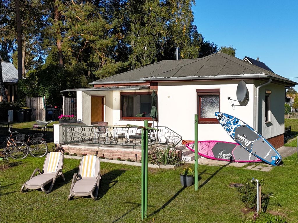 Kaminhaus mit Seeblick