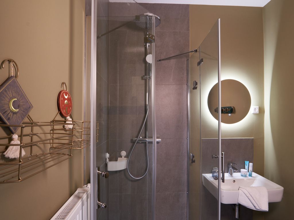 Das Duschbad mit Regendusche