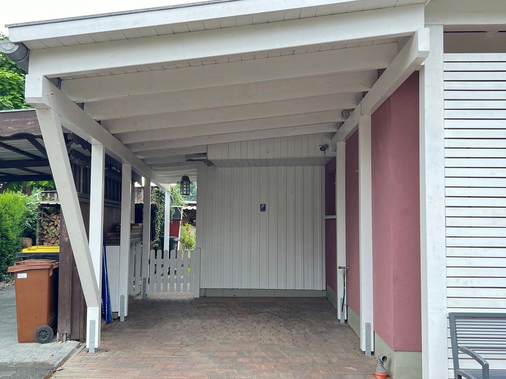 Garage für das Fahrzeug