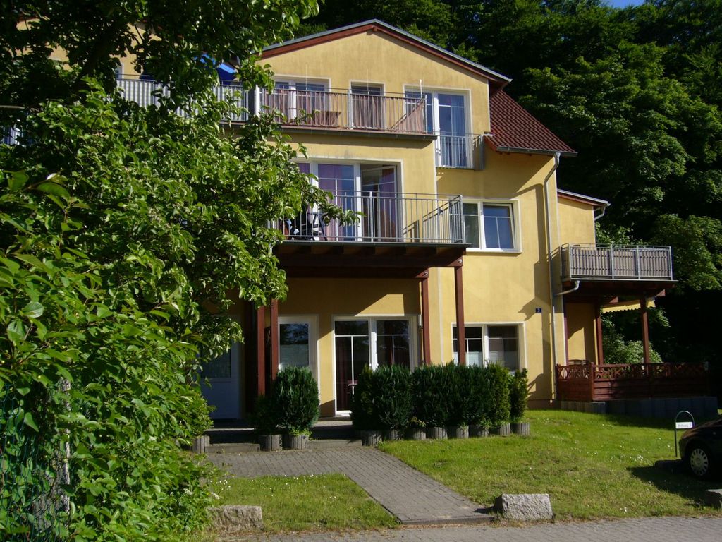 Frankstraße 2 mit Terrsaae