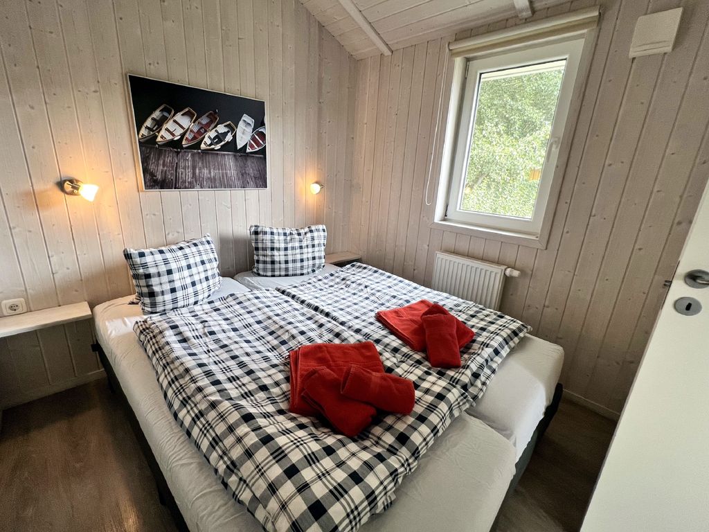 Schlafzimmer rechts