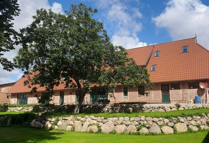 1+2) FeWo 5-Raum (110m², 6 Pers., 3 Schlafräume), tierfrei