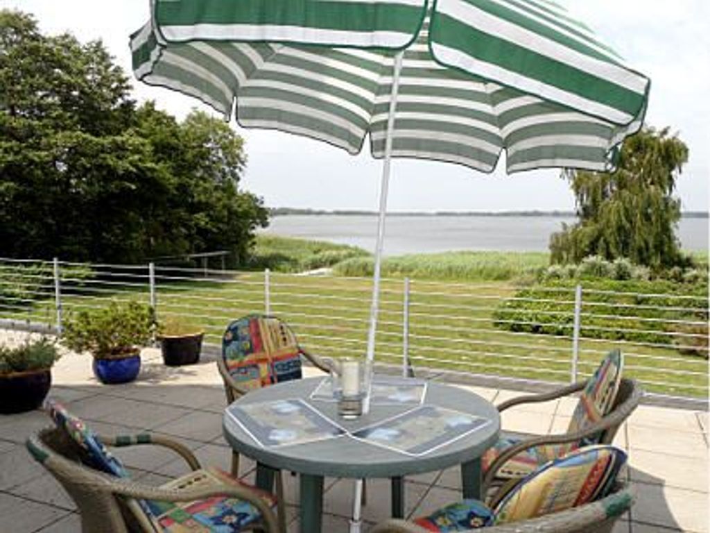 Balkon mit Seeblick