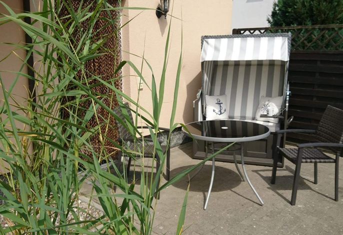 Fewo Mönchgutblick Terrasse-Strandkorb 2 Erw. u. 1 Kind