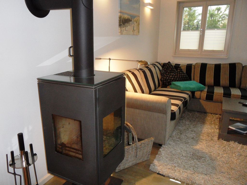 Wohnzimmer mit Kamin