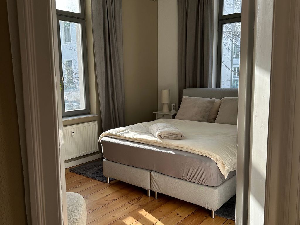 Schlafzimmer mit Doppelbett