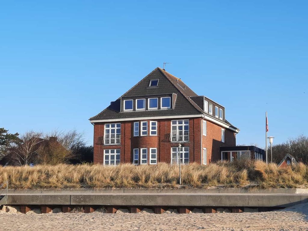 Haus Graf Luckner mit 15 Appartements am Südstrand