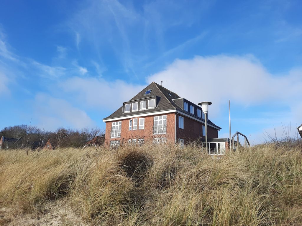 Haus Graf Luckner mit 15 Appartements am Südstrand