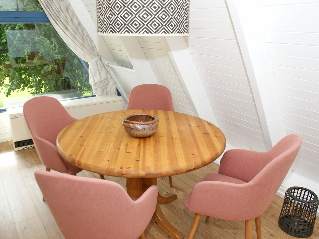 Esstisch im Wohnzimmer