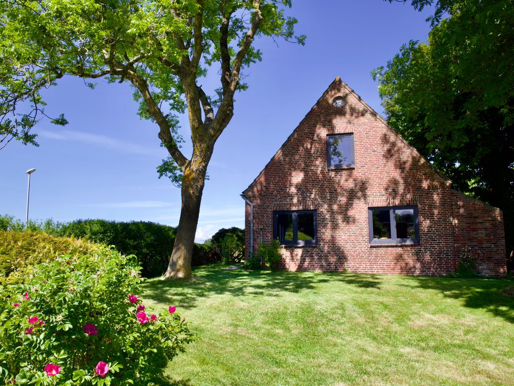 Ferienhaus für Familien und Gruppen mit Garten und Strandkorb