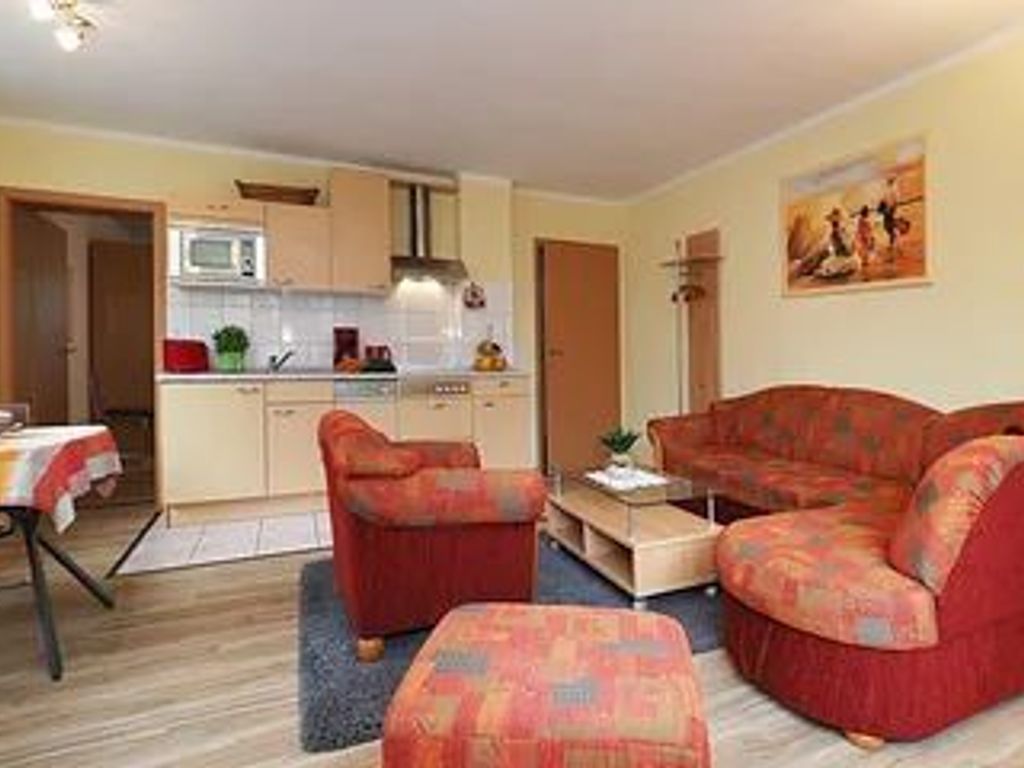 Wohnzimmer mit Küchenzeile