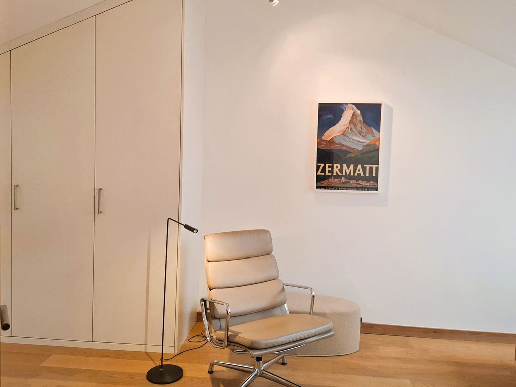 Schlafzimmer mit Lesebereich