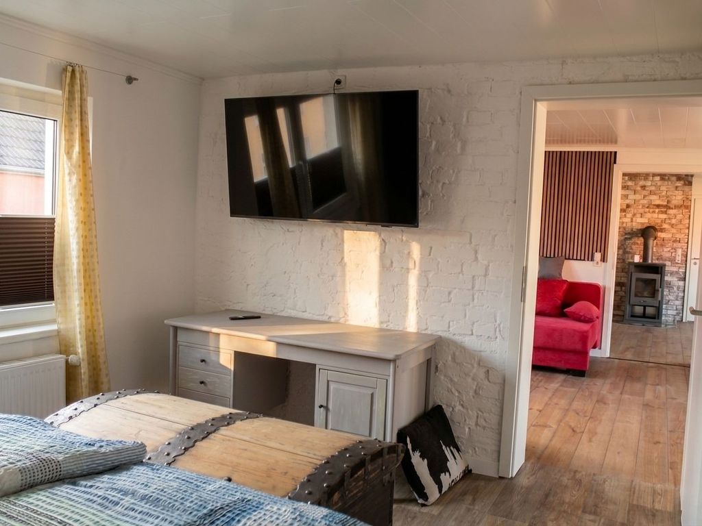 Schlafzimmer 1