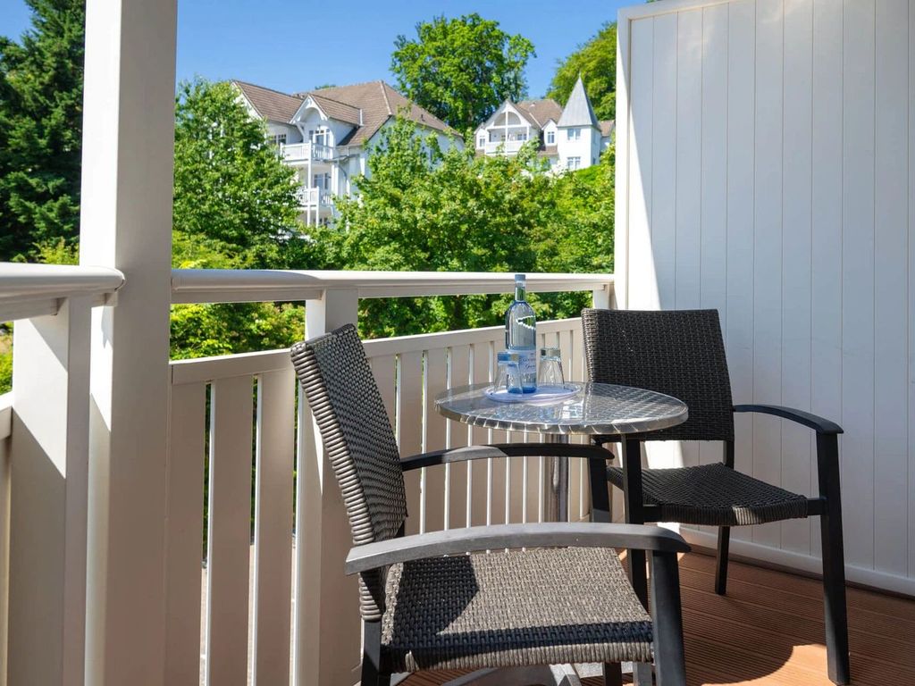 Doppelzimmer mit Balkon 096
