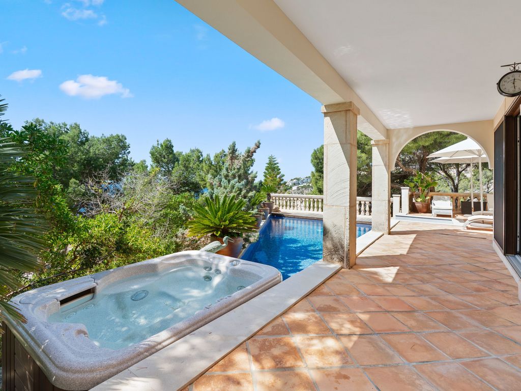 Jacuzzi und Pool