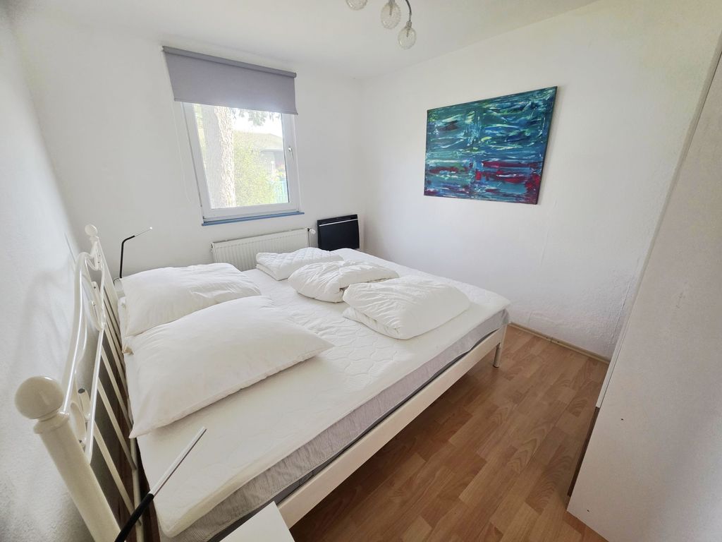 Schlafzimmer mit Doppelbett