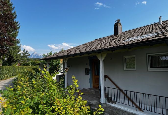 Komfortables Ferienhaus mit Terrasse und Garage