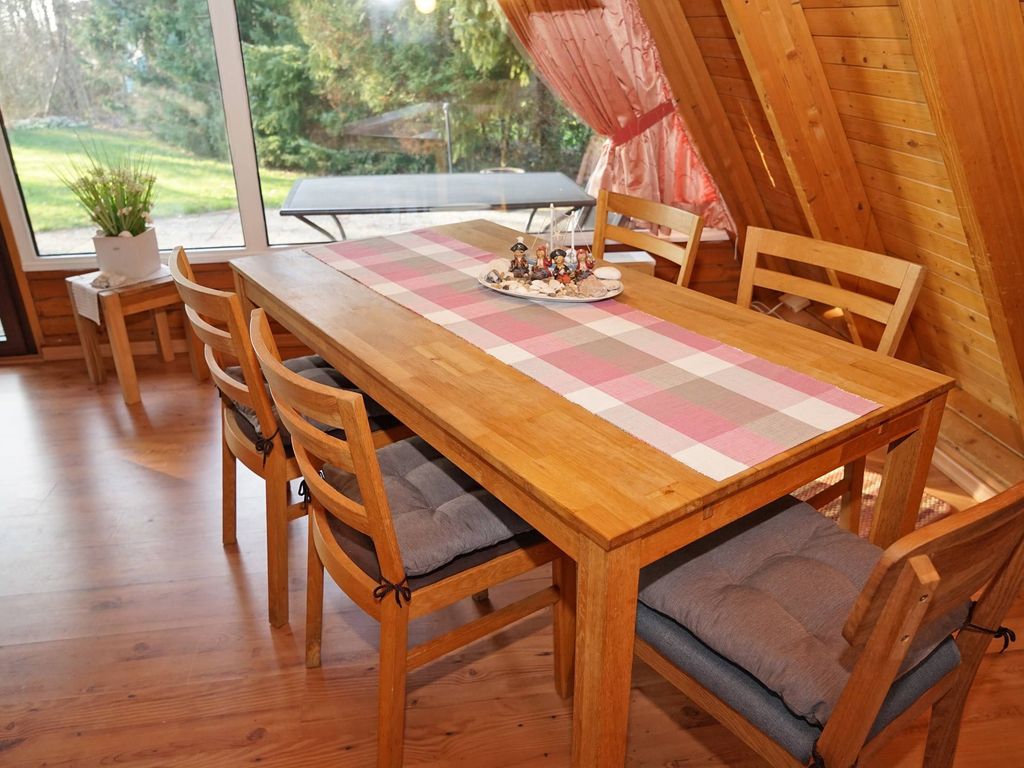 Esstisch im Wohnzimmer