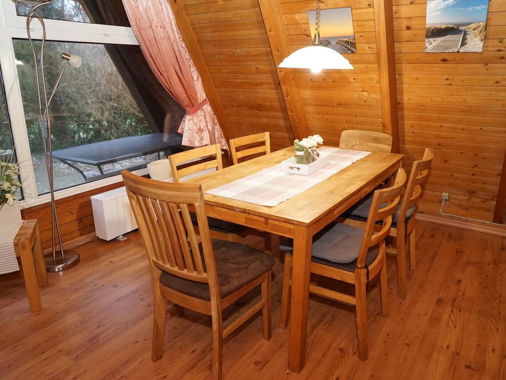 Esstisch im Wohnzimmer