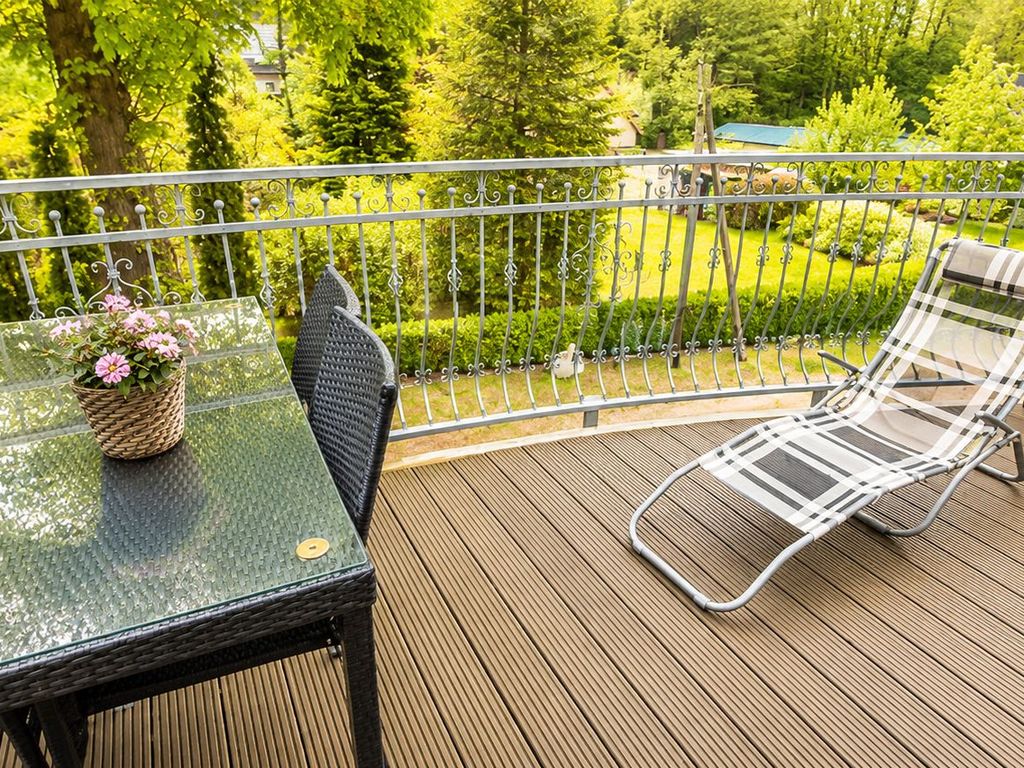großer Balkon