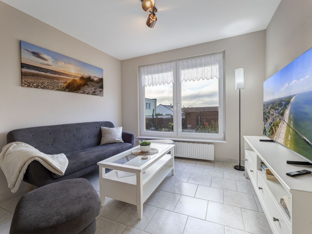 Wohnbereich mit Blick in den Garten