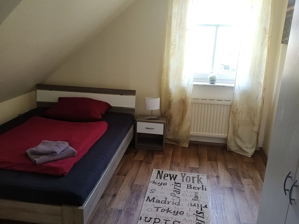 Schlafzimmer 3