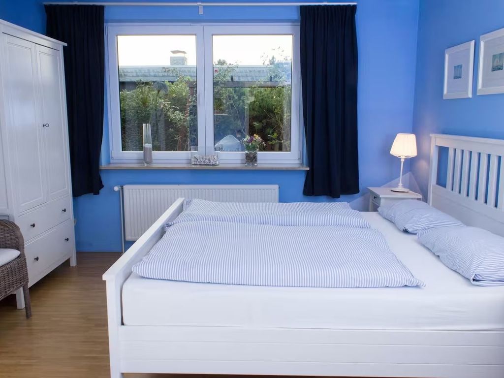 Schlafzimmer I - Mit Doppelbett und eigenen Badezimmer