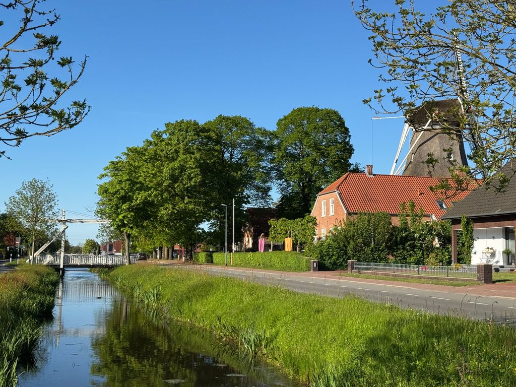 Fehnlandschaft 1. Südwieke mit der Hahnentanger Mühle