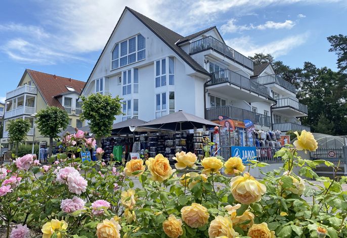 Ferienwohnung 01 Strandgut mit Terrasse