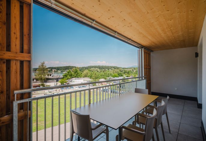 Ferienwohnung + Frühstück + Terrasse mit 1x Schlafzimmer I 1