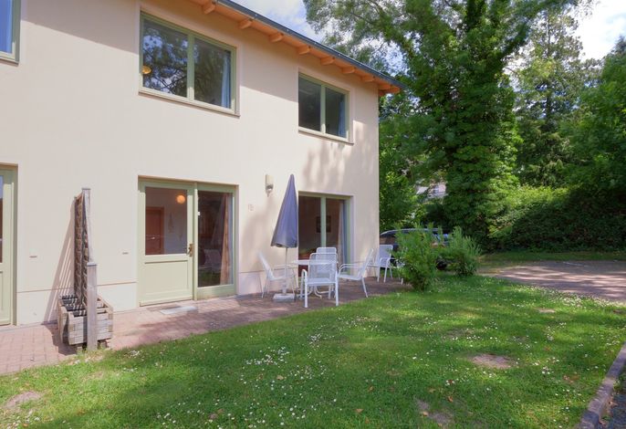 Paradies Kaiserhof-Terrasse, hundefreundlich, gr. Spielwiese – Foto 1