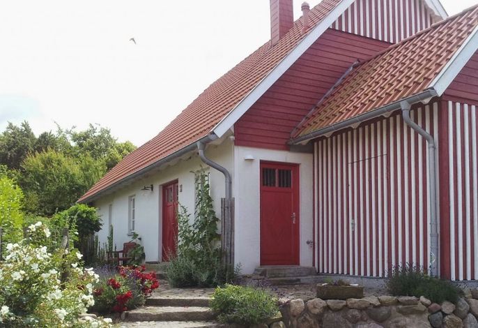 Rotes Haus am Meer
