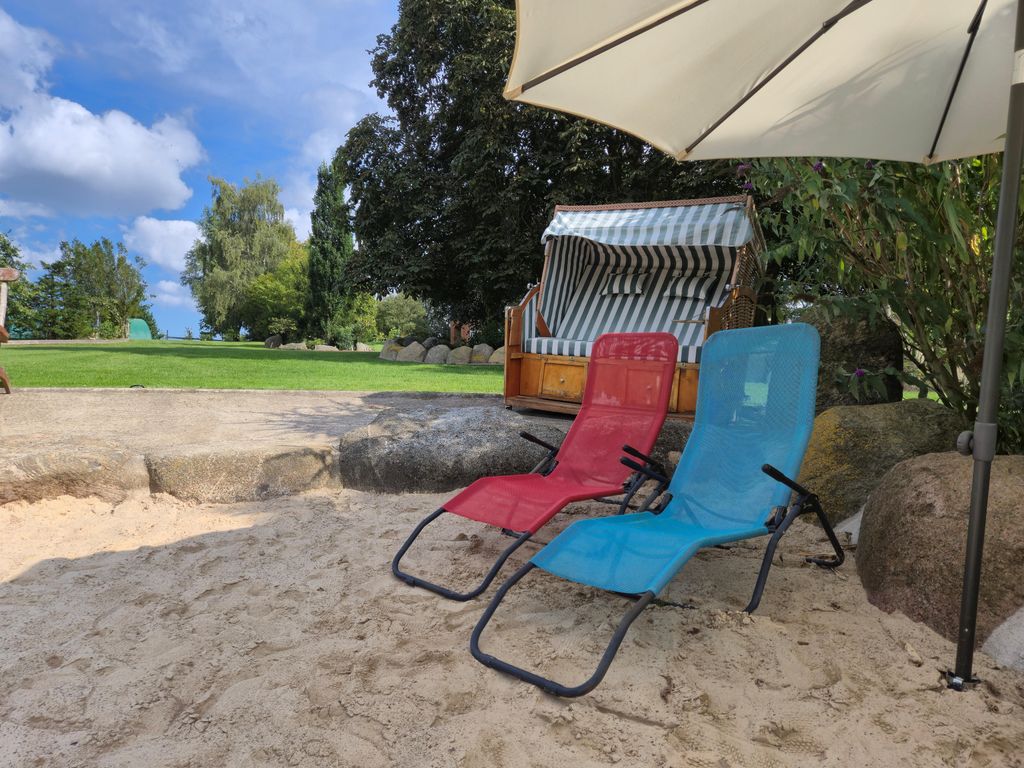 Sonnenliegen & Strandkorb