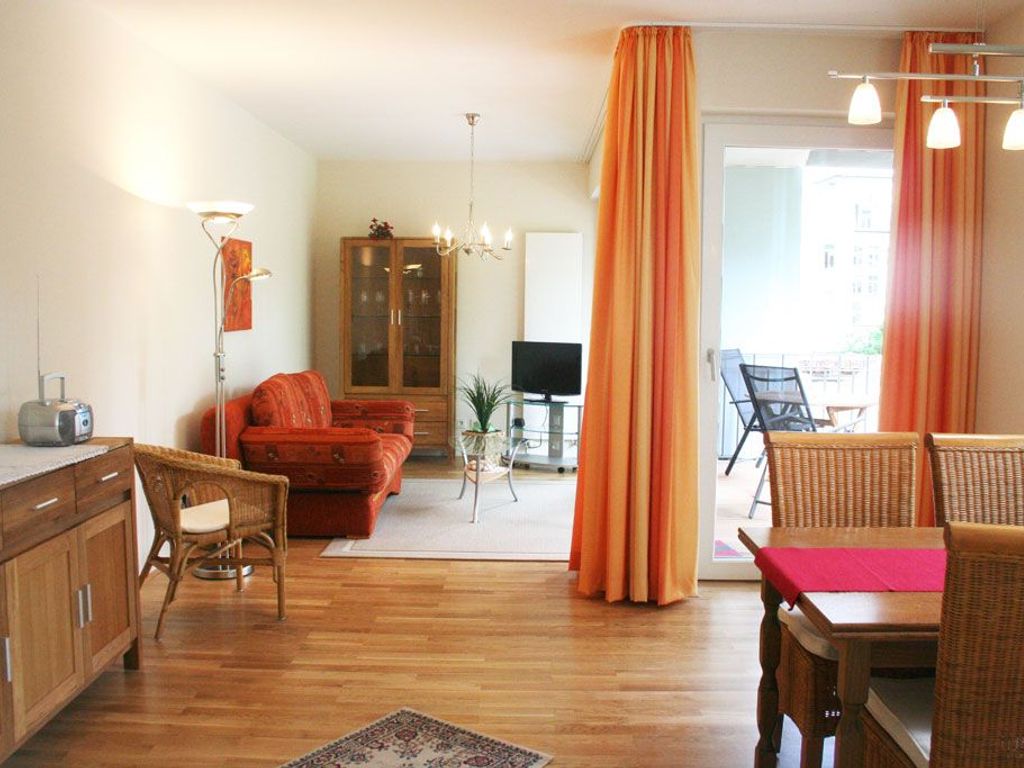 Blick ins Wohnzimmer