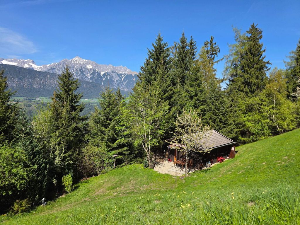 Das Kochhäusl auf der Bergwiese
