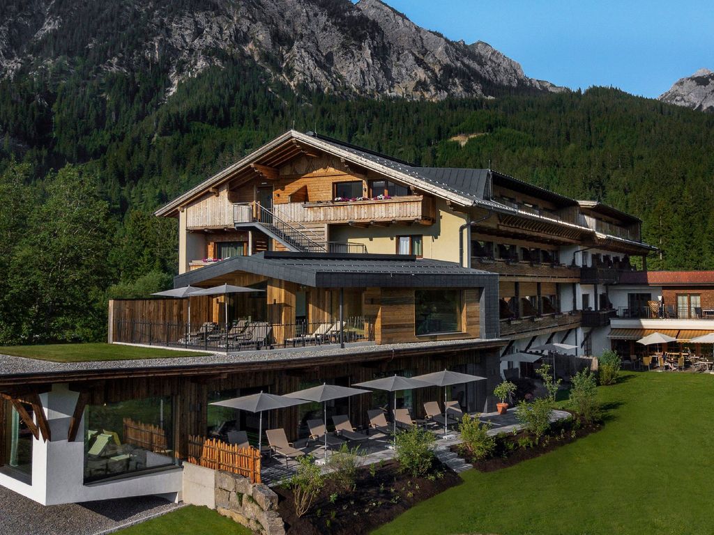 Almhotel Told