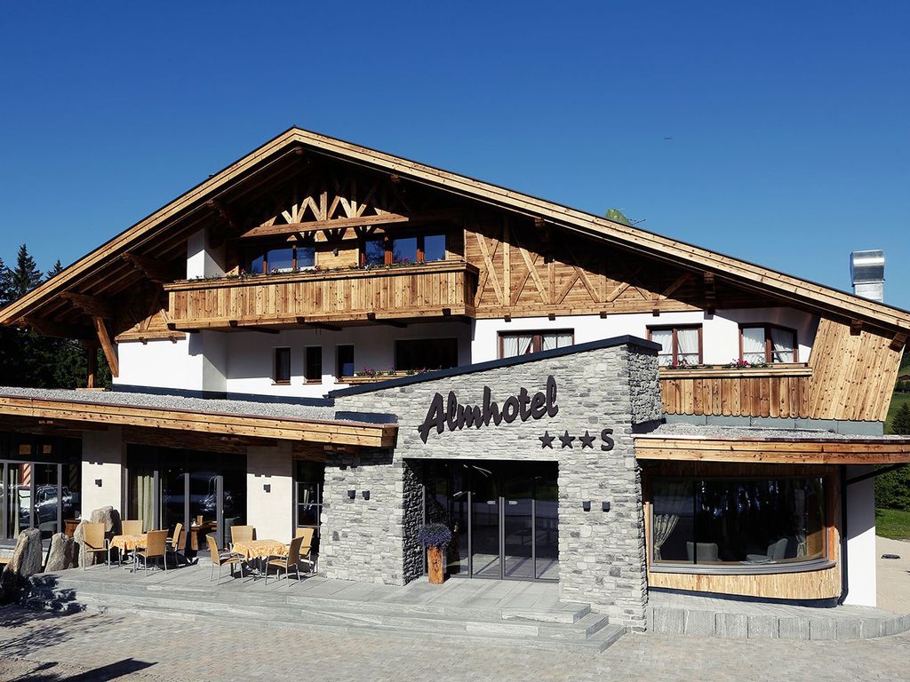 Almhotel Told