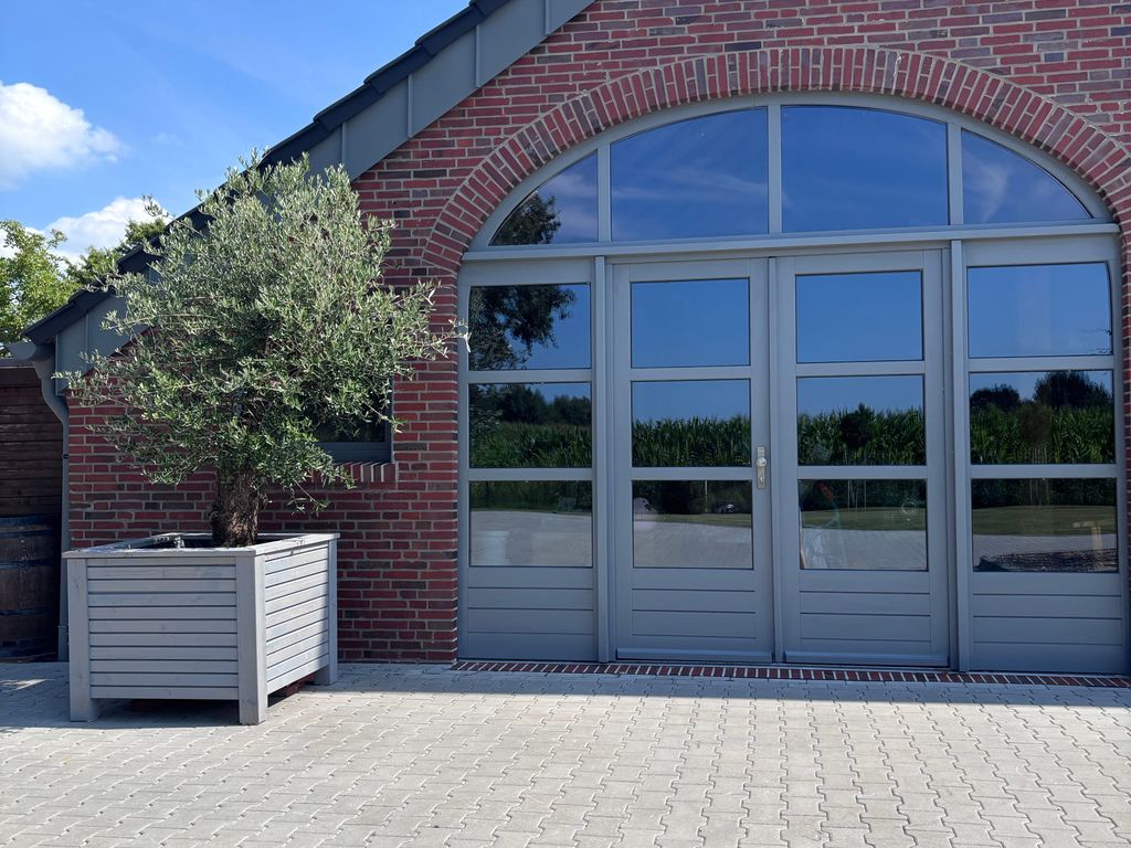 Parkplatz direkt vorm Haus