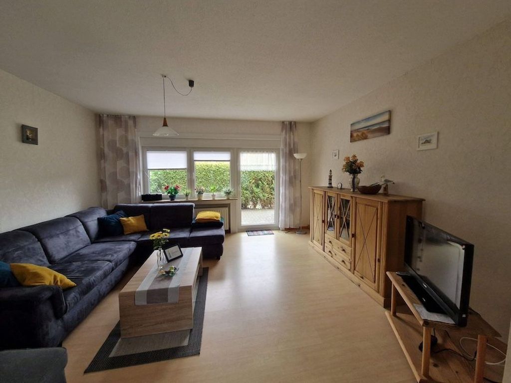 Living room with dining group