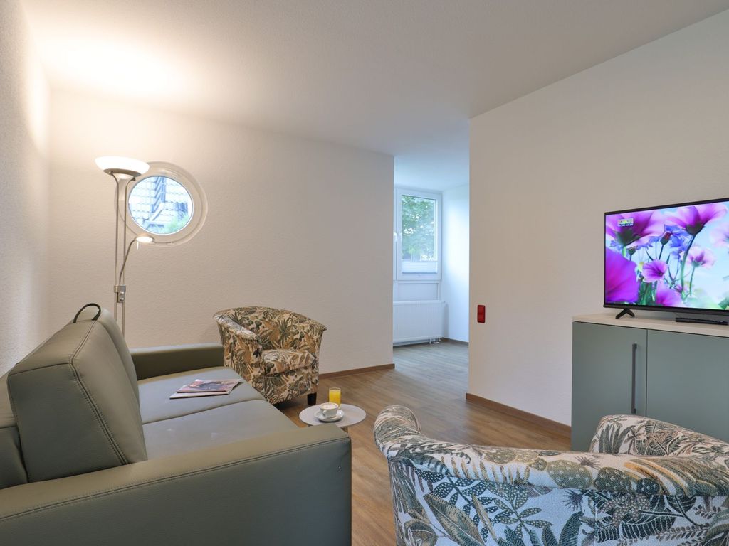 Waldfrieden Whg. 3 - Blick auf den offenen Wohnbereich mit TV