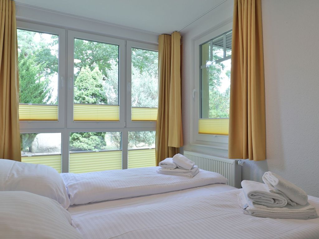 Waldfrieden Whg. 3 - Blick in das Schlafzimmer mit einem Doppelbett