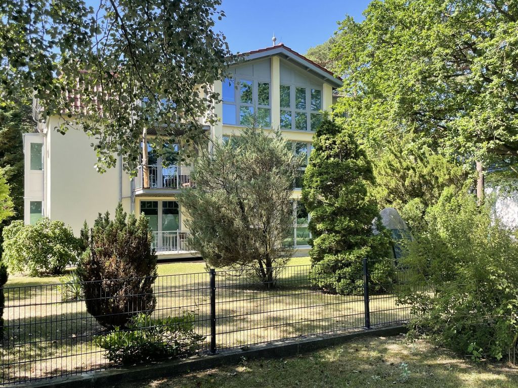 Haus Waldfrieden - Blick auf das Haus von der Strandpromenade