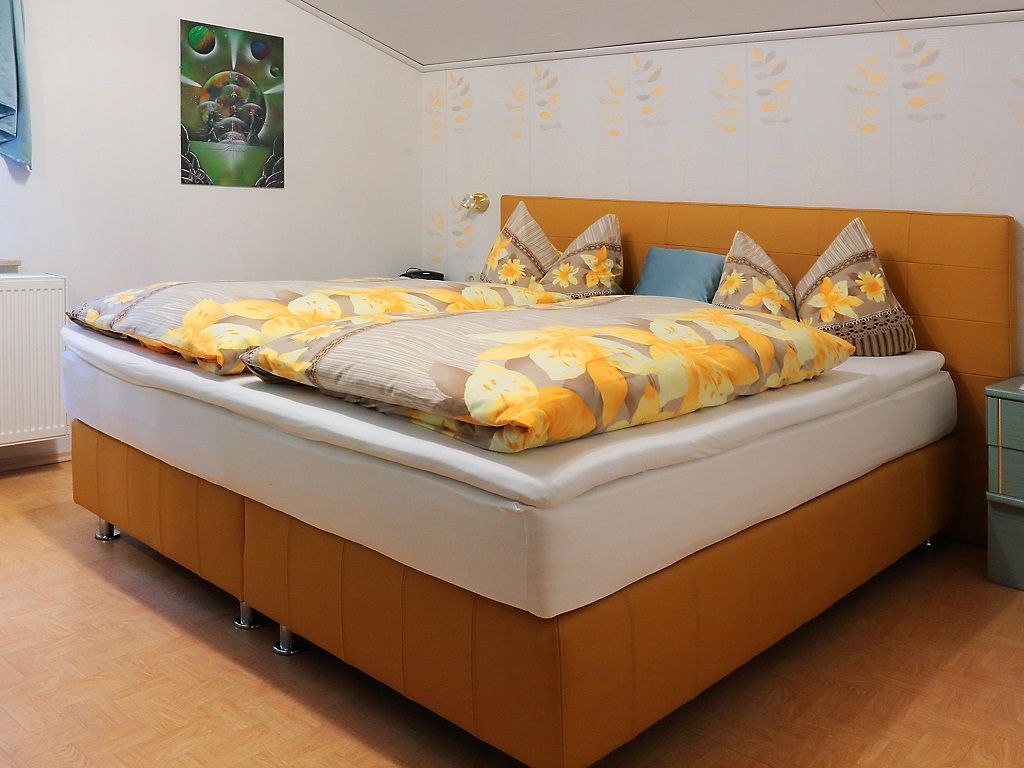 Schlafzimmer 2