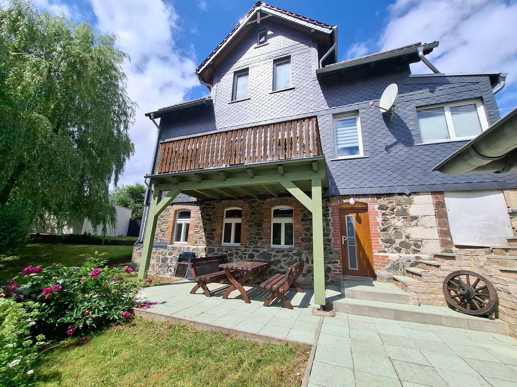 Ferienhaus mit Garten und Terrasse