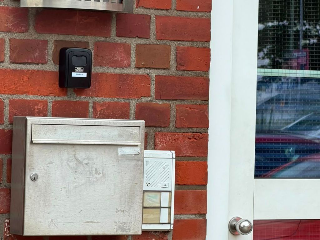 Eingangstür mit Safe