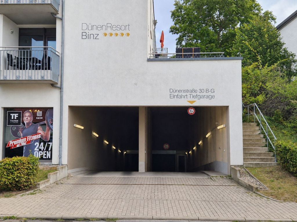 Tiefgarageneinfahrt im Dünenresort