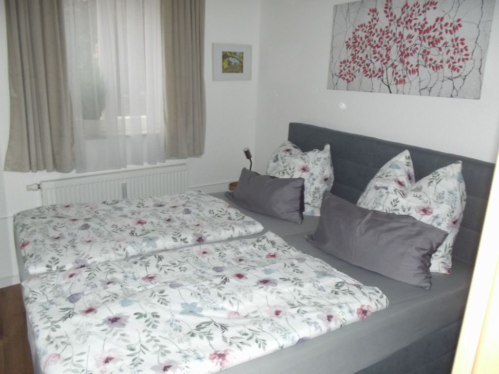 Schlafzimmer mit Doppelbett