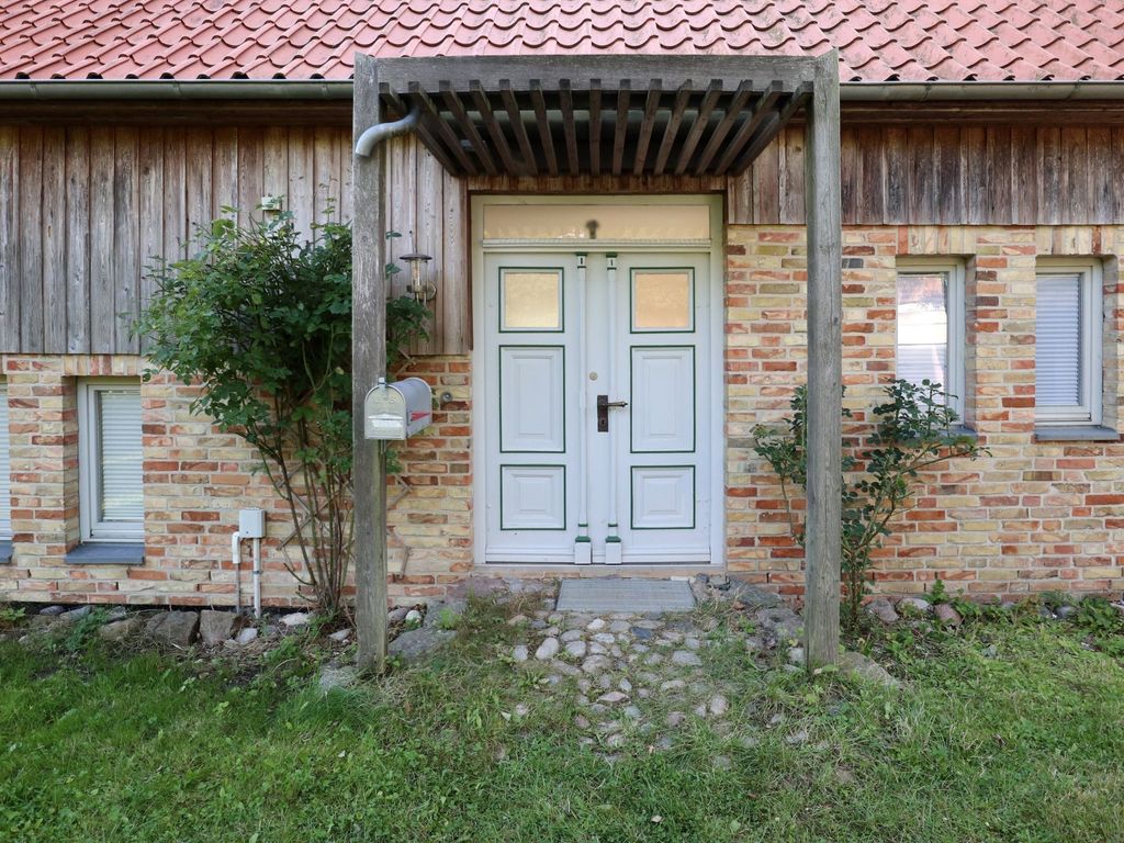 Schwanhaus - Blick auf den Eingang von der Straßenseite